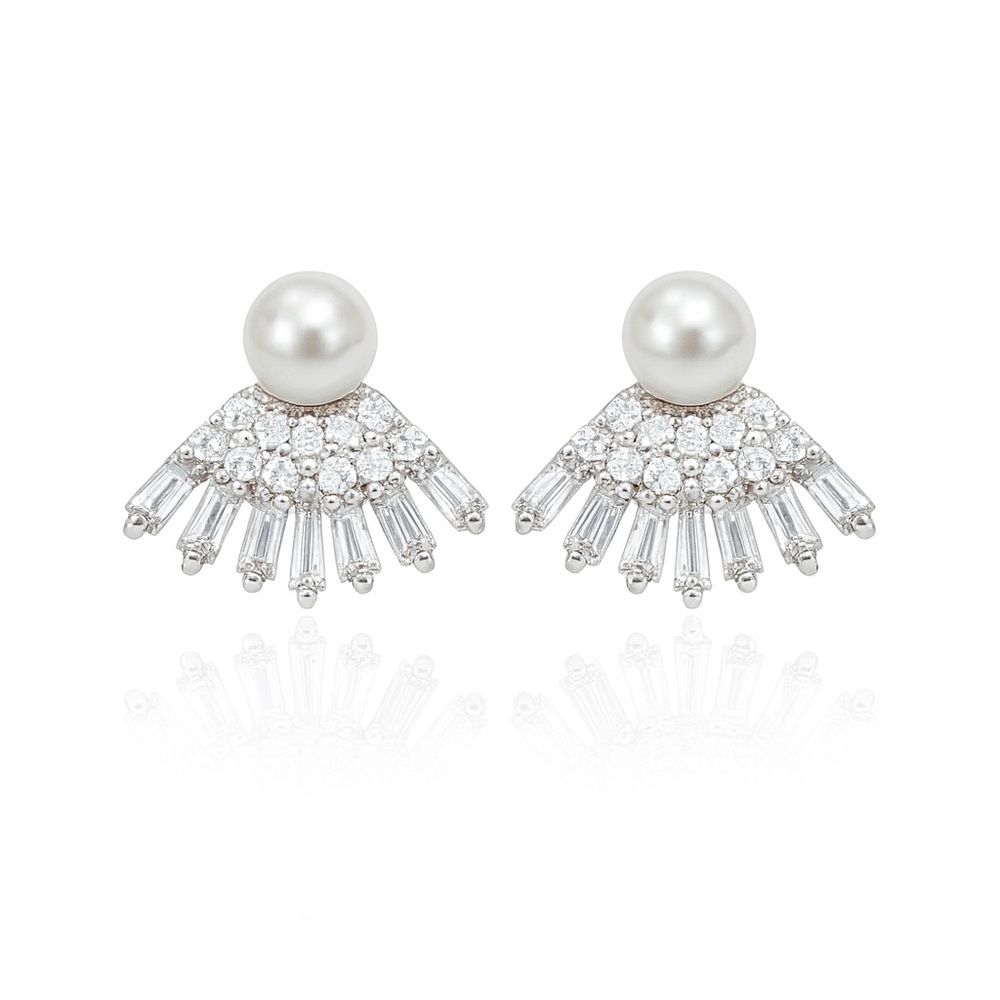 ⚜️ Minimalist Chic Pearl and Zirconia Earrings